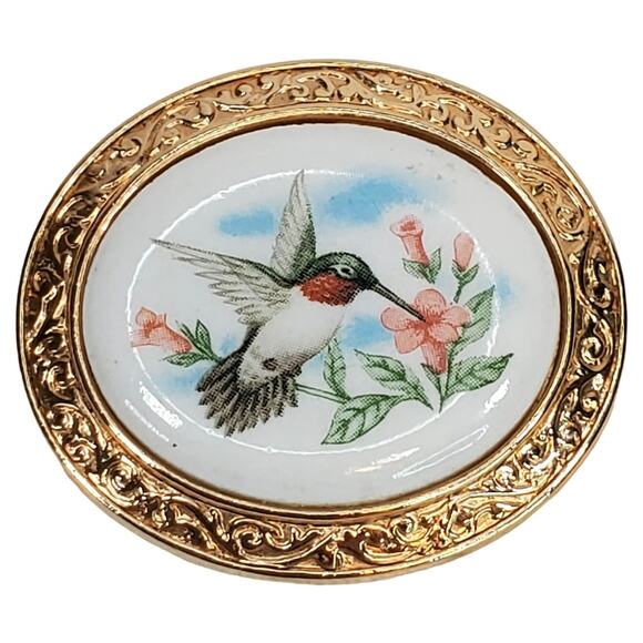 Vtg Avon Hummingbird Brooch Pendant Summer Song Gold Tone Animalcore Cottagecore - Picture 1 of 5
